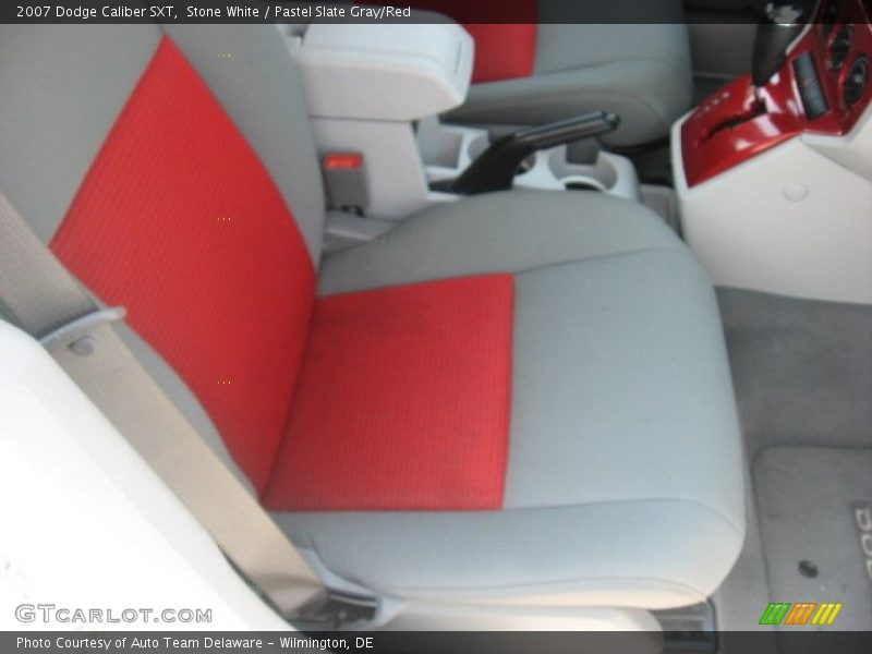Stone White / Pastel Slate Gray/Red 2007 Dodge Caliber SXT
