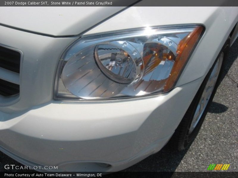 Stone White / Pastel Slate Gray/Red 2007 Dodge Caliber SXT
