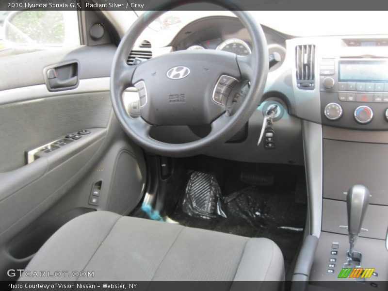 Radiant Silver / Gray 2010 Hyundai Sonata GLS