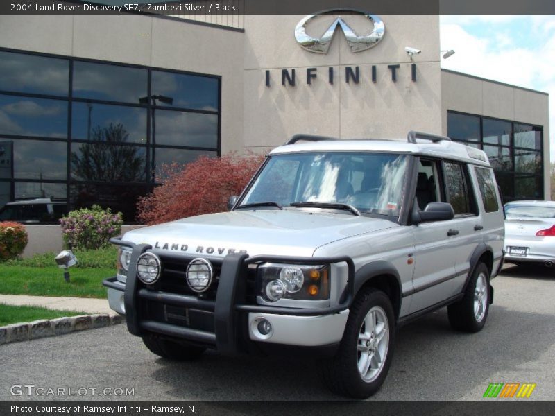 Zambezi Silver / Black 2004 Land Rover Discovery SE7
