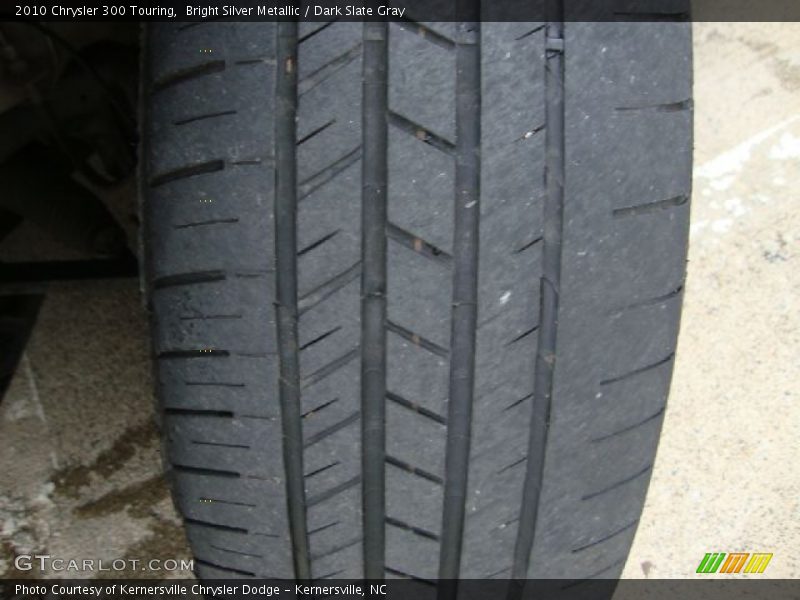 Bright Silver Metallic / Dark Slate Gray 2010 Chrysler 300 Touring