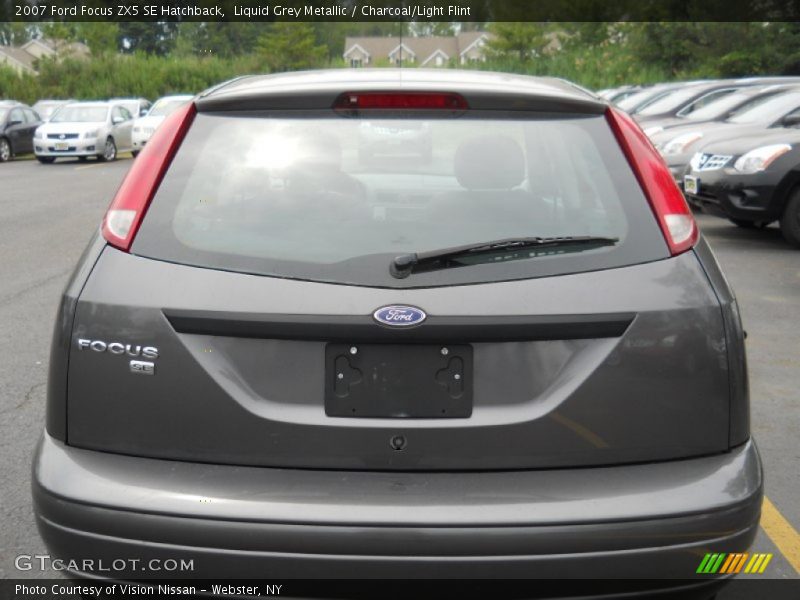 Liquid Grey Metallic / Charcoal/Light Flint 2007 Ford Focus ZX5 SE Hatchback