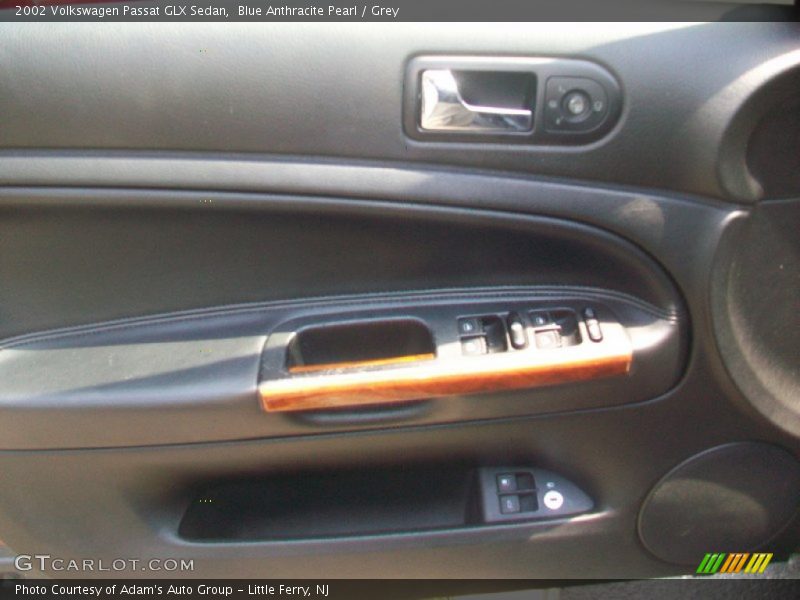 Blue Anthracite Pearl / Grey 2002 Volkswagen Passat GLX Sedan