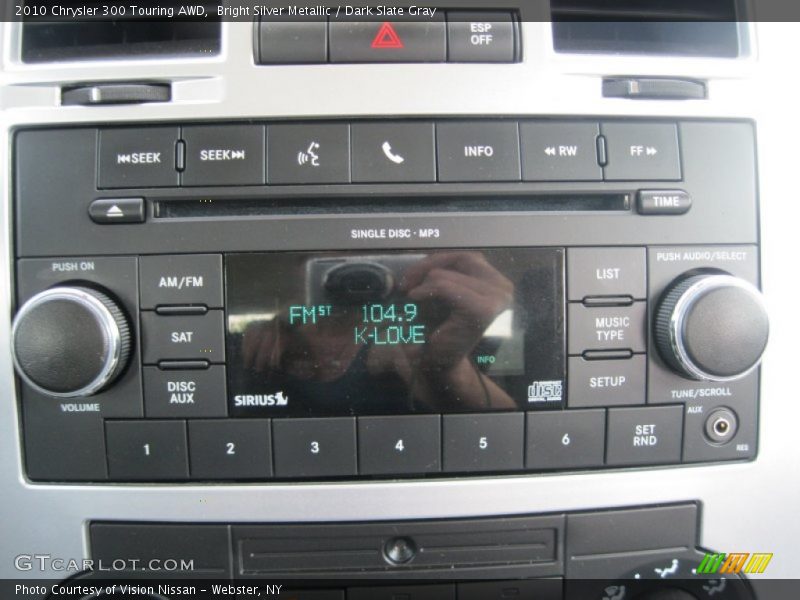 Controls of 2010 300 Touring AWD