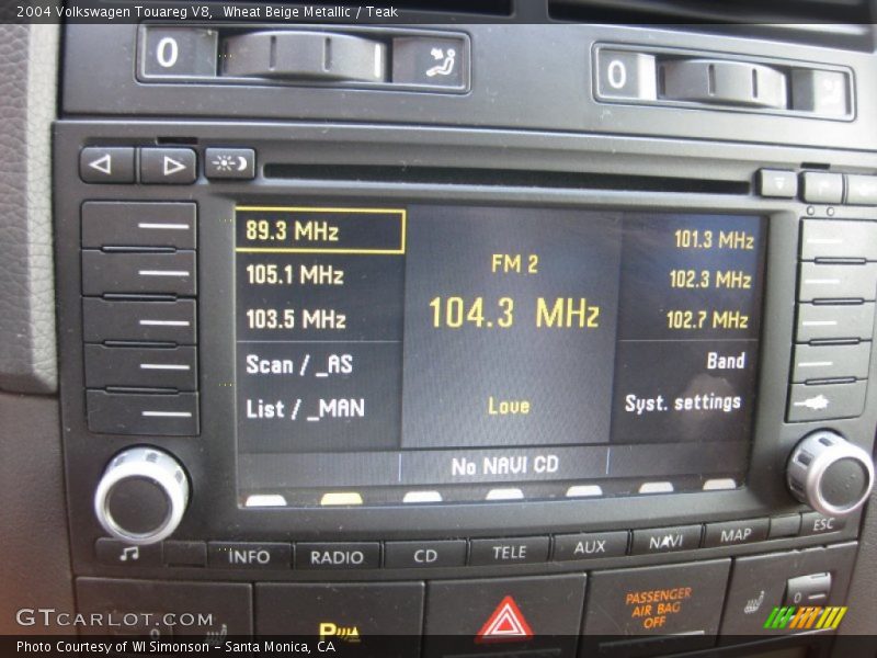 Wheat Beige Metallic / Teak 2004 Volkswagen Touareg V8