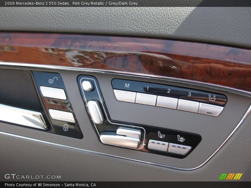 Controls of 2009 S 550 Sedan