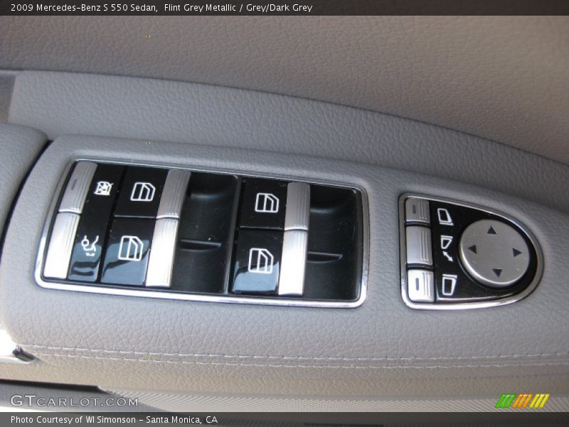 Controls of 2009 S 550 Sedan