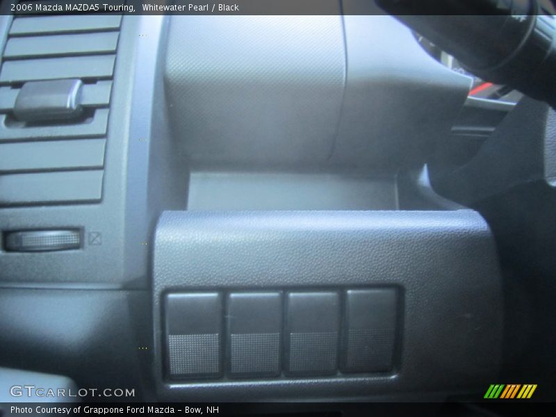 Whitewater Pearl / Black 2006 Mazda MAZDA5 Touring