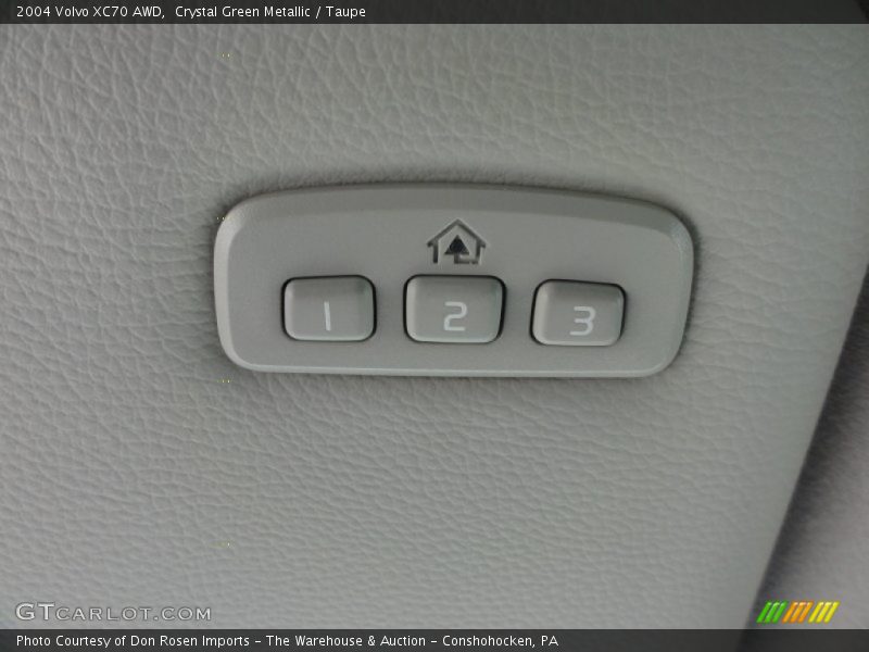 Crystal Green Metallic / Taupe 2004 Volvo XC70 AWD