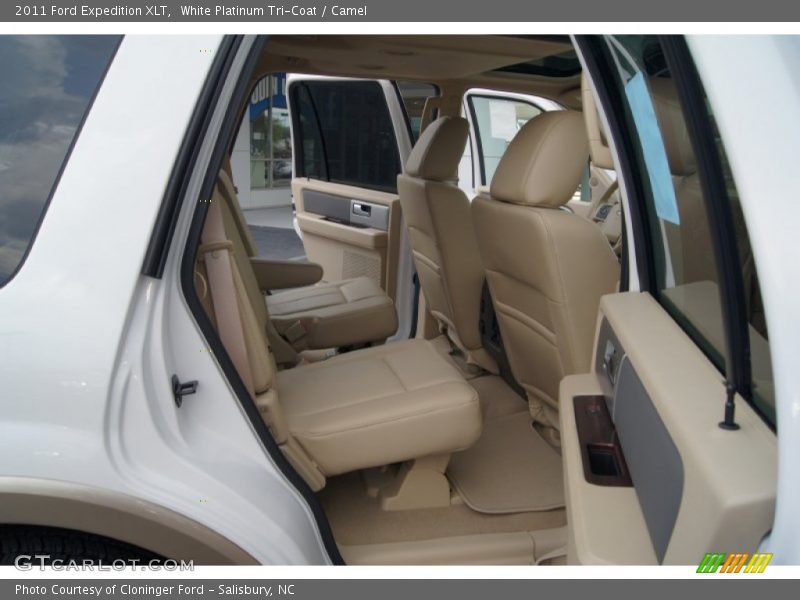 White Platinum Tri-Coat / Camel 2011 Ford Expedition XLT