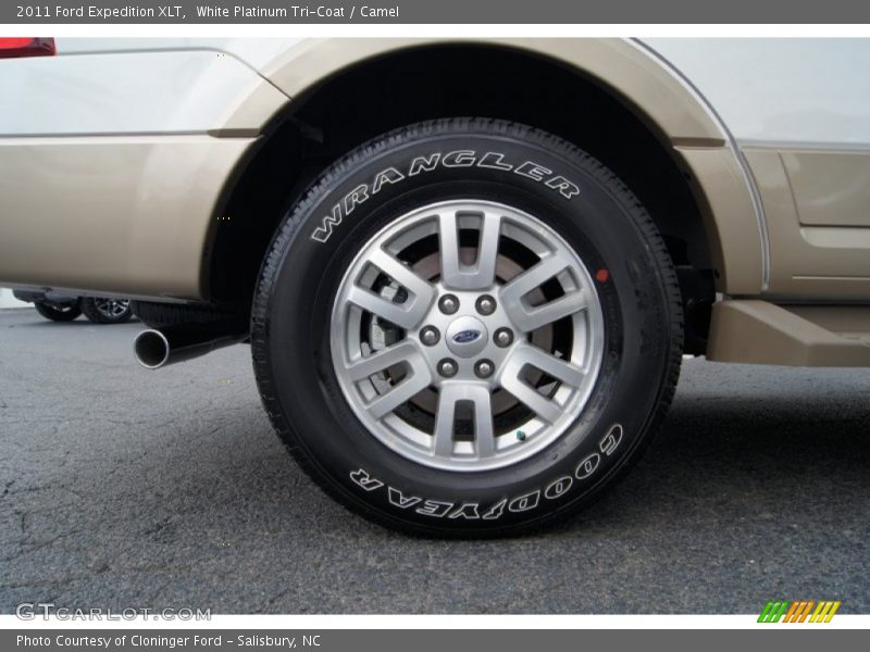 White Platinum Tri-Coat / Camel 2011 Ford Expedition XLT