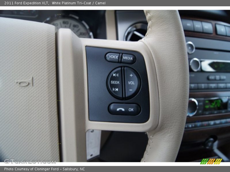 White Platinum Tri-Coat / Camel 2011 Ford Expedition XLT