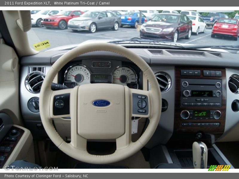 White Platinum Tri-Coat / Camel 2011 Ford Expedition XLT