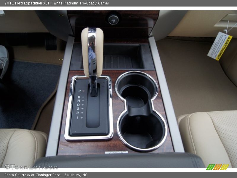 White Platinum Tri-Coat / Camel 2011 Ford Expedition XLT