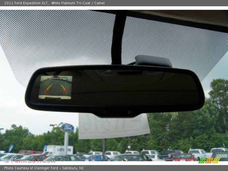 White Platinum Tri-Coat / Camel 2011 Ford Expedition XLT