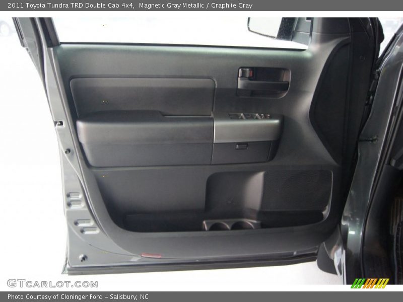 Magnetic Gray Metallic / Graphite Gray 2011 Toyota Tundra TRD Double Cab 4x4