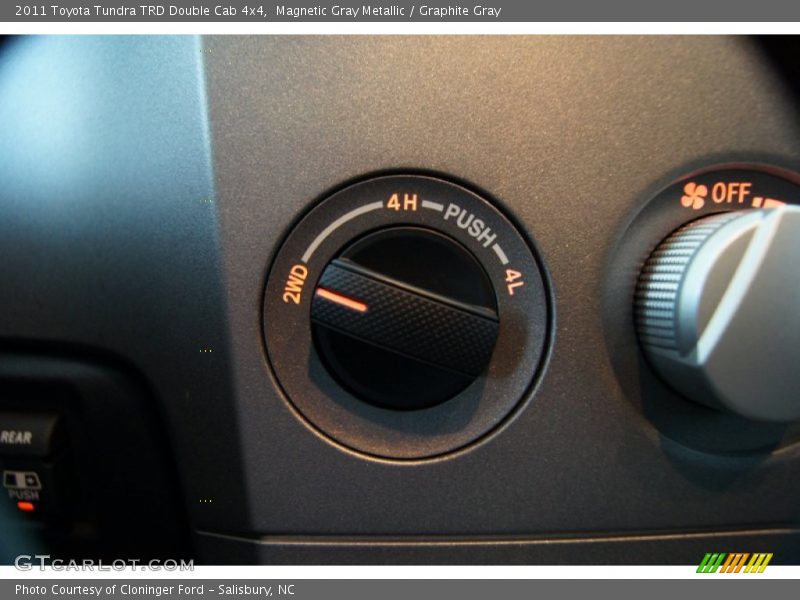 Magnetic Gray Metallic / Graphite Gray 2011 Toyota Tundra TRD Double Cab 4x4