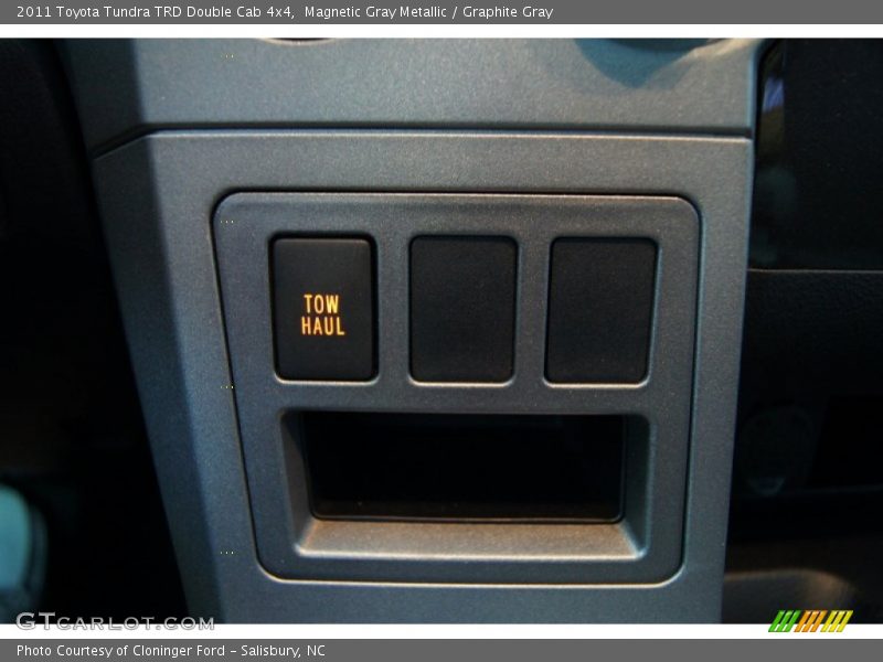 Magnetic Gray Metallic / Graphite Gray 2011 Toyota Tundra TRD Double Cab 4x4