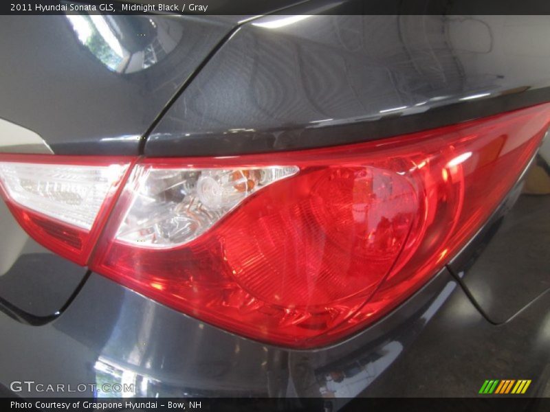 Midnight Black / Gray 2011 Hyundai Sonata GLS