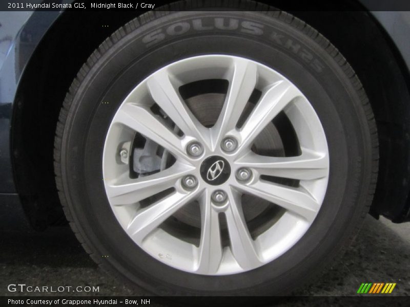 Midnight Black / Gray 2011 Hyundai Sonata GLS