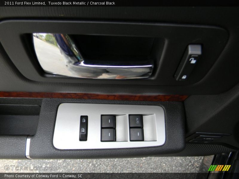 Tuxedo Black Metallic / Charcoal Black 2011 Ford Flex Limited