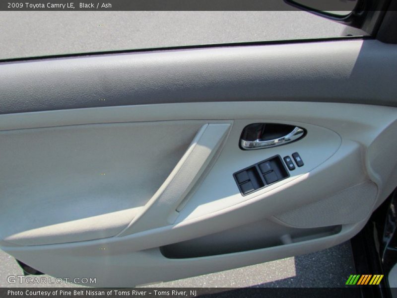 Black / Ash 2009 Toyota Camry LE