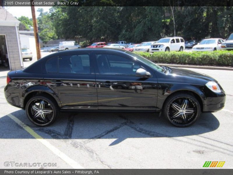 Black / Gray 2005 Chevrolet Cobalt Sedan