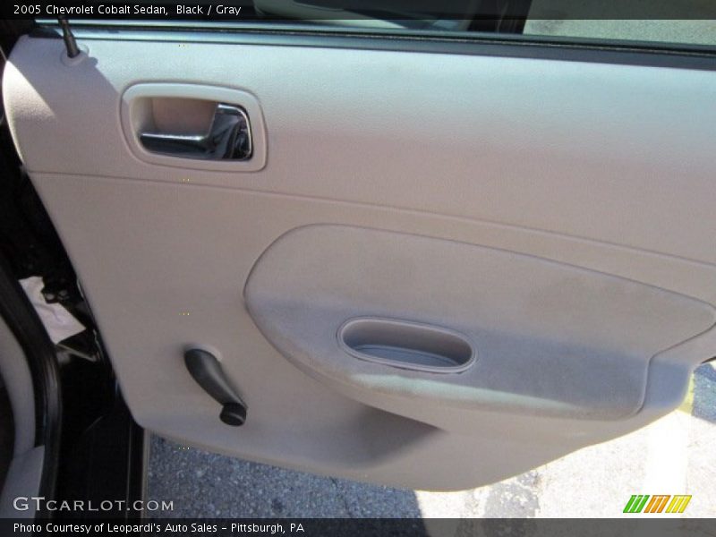 Black / Gray 2005 Chevrolet Cobalt Sedan