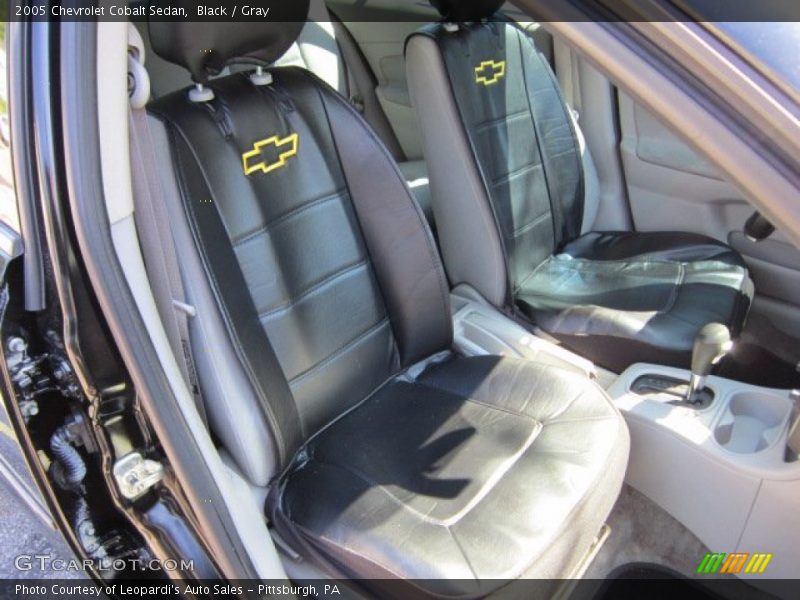 Black / Gray 2005 Chevrolet Cobalt Sedan
