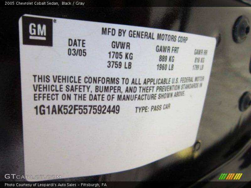 Black / Gray 2005 Chevrolet Cobalt Sedan