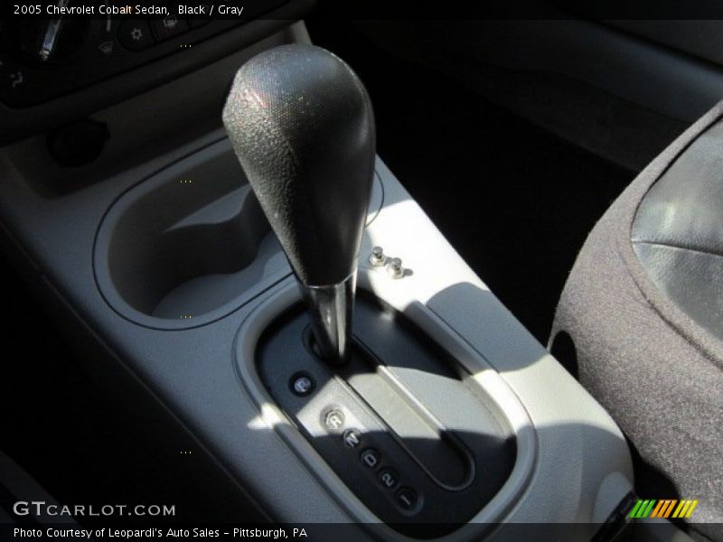 Black / Gray 2005 Chevrolet Cobalt Sedan