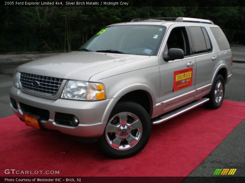 Silver Birch Metallic / Midnight Grey 2005 Ford Explorer Limited 4x4