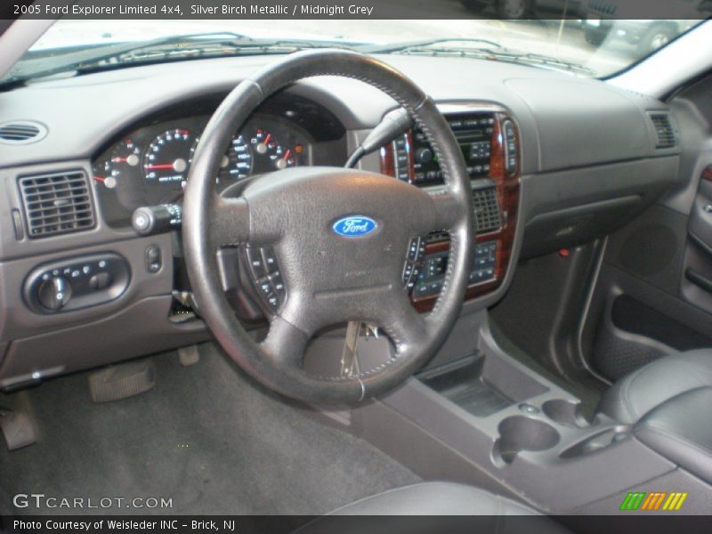 Silver Birch Metallic / Midnight Grey 2005 Ford Explorer Limited 4x4