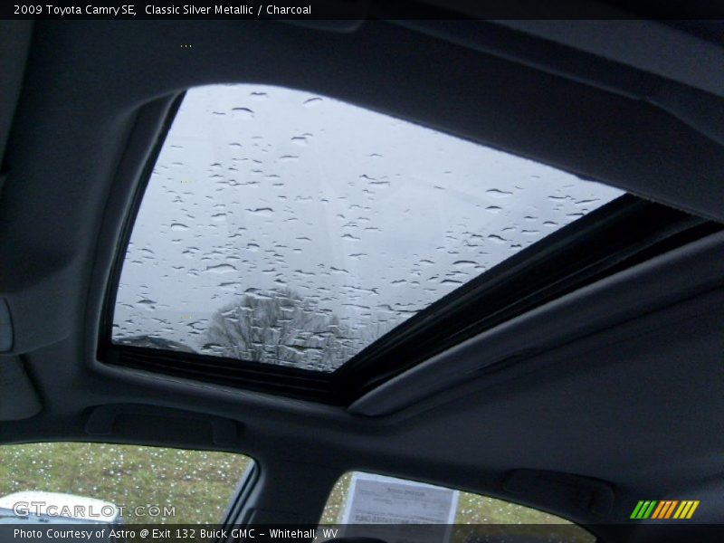 Classic Silver Metallic / Charcoal 2009 Toyota Camry SE