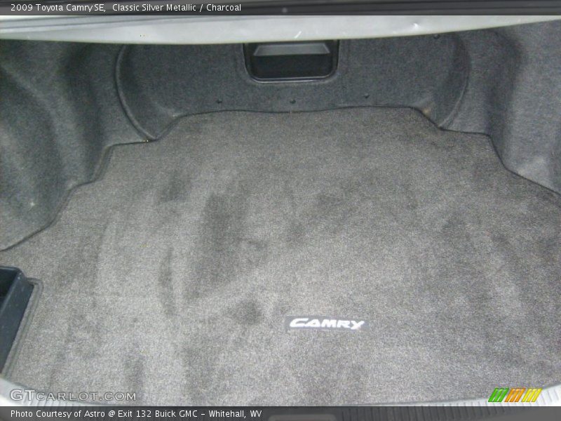Classic Silver Metallic / Charcoal 2009 Toyota Camry SE