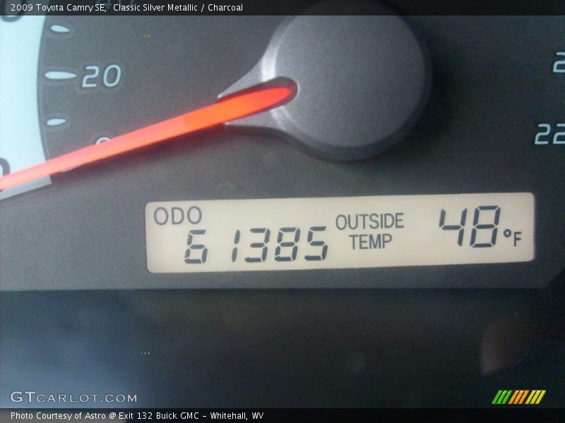 Classic Silver Metallic / Charcoal 2009 Toyota Camry SE