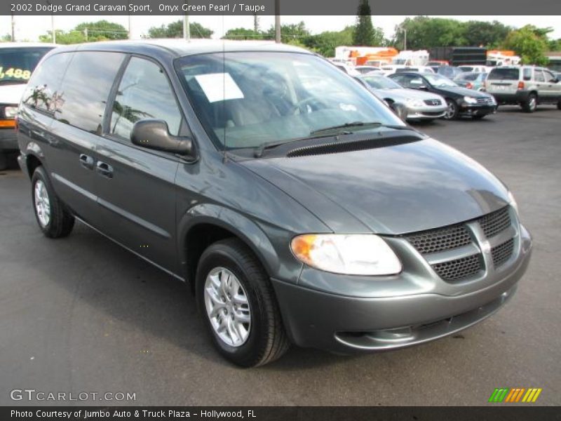 Onyx Green Pearl / Taupe 2002 Dodge Grand Caravan Sport