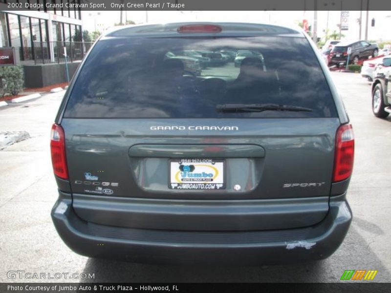 Onyx Green Pearl / Taupe 2002 Dodge Grand Caravan Sport
