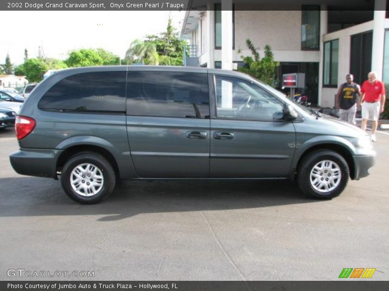 Onyx Green Pearl / Taupe 2002 Dodge Grand Caravan Sport