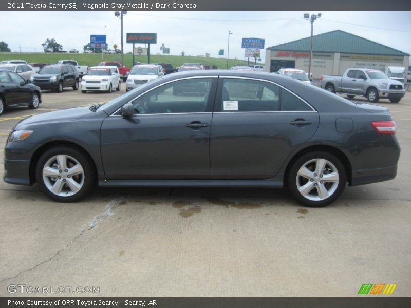 Magnetic Gray Metallic / Dark Charcoal 2011 Toyota Camry SE