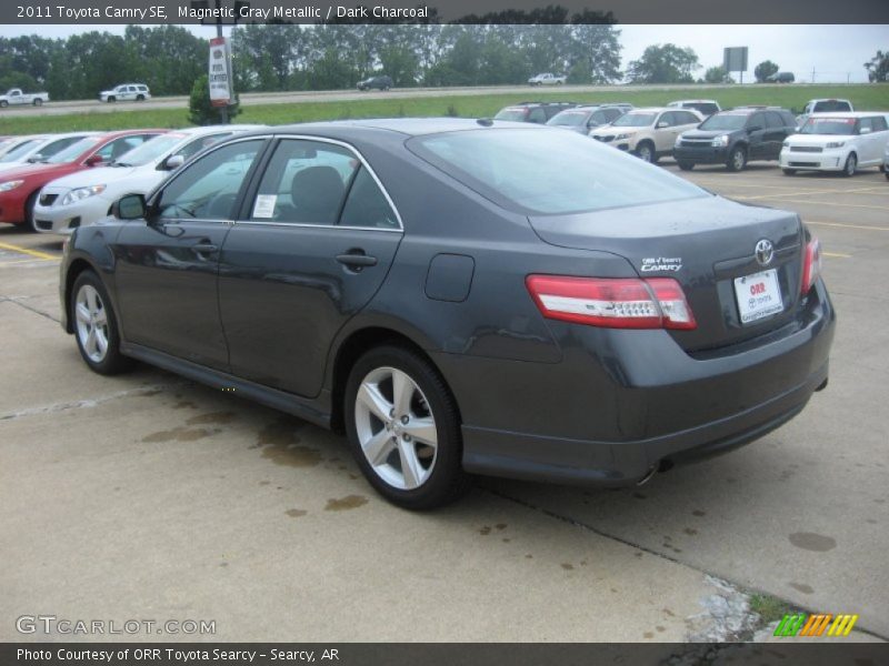 Magnetic Gray Metallic / Dark Charcoal 2011 Toyota Camry SE