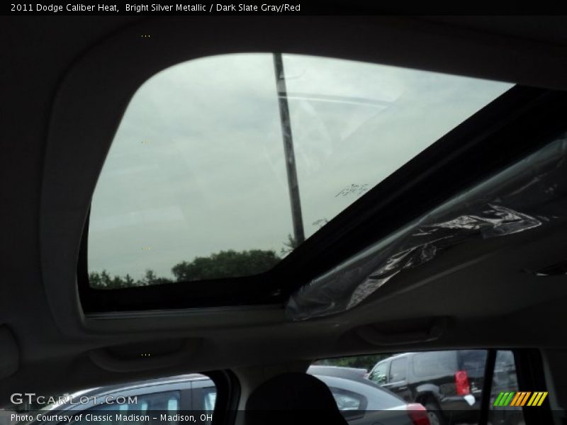 Bright Silver Metallic / Dark Slate Gray/Red 2011 Dodge Caliber Heat