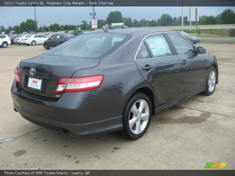 Magnetic Gray Metallic / Dark Charcoal 2011 Toyota Camry SE