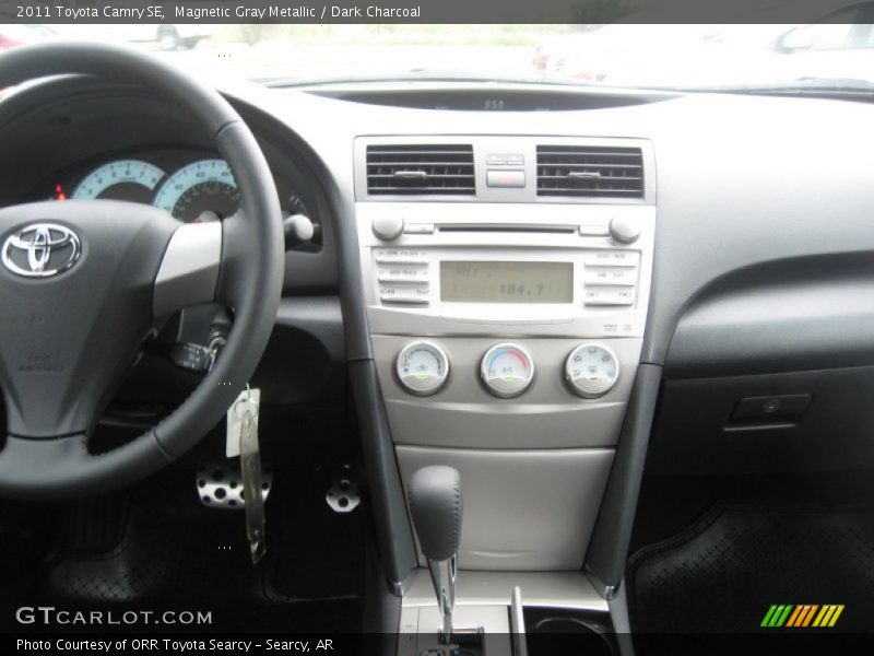Magnetic Gray Metallic / Dark Charcoal 2011 Toyota Camry SE