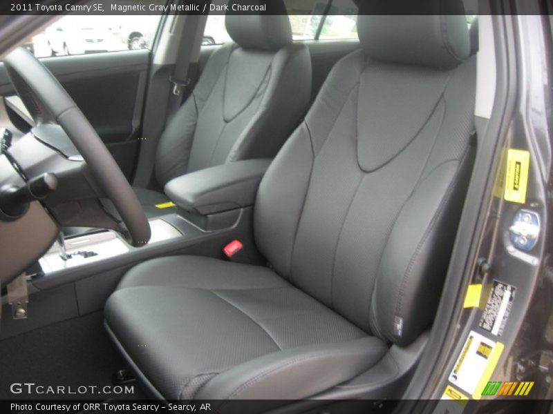 Magnetic Gray Metallic / Dark Charcoal 2011 Toyota Camry SE