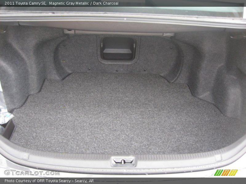 Magnetic Gray Metallic / Dark Charcoal 2011 Toyota Camry SE