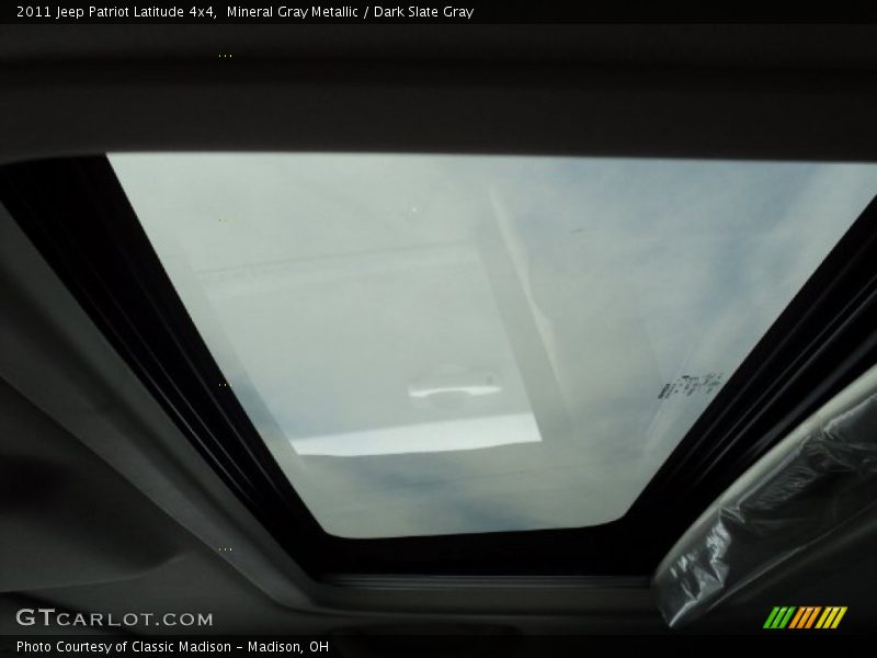 Mineral Gray Metallic / Dark Slate Gray 2011 Jeep Patriot Latitude 4x4