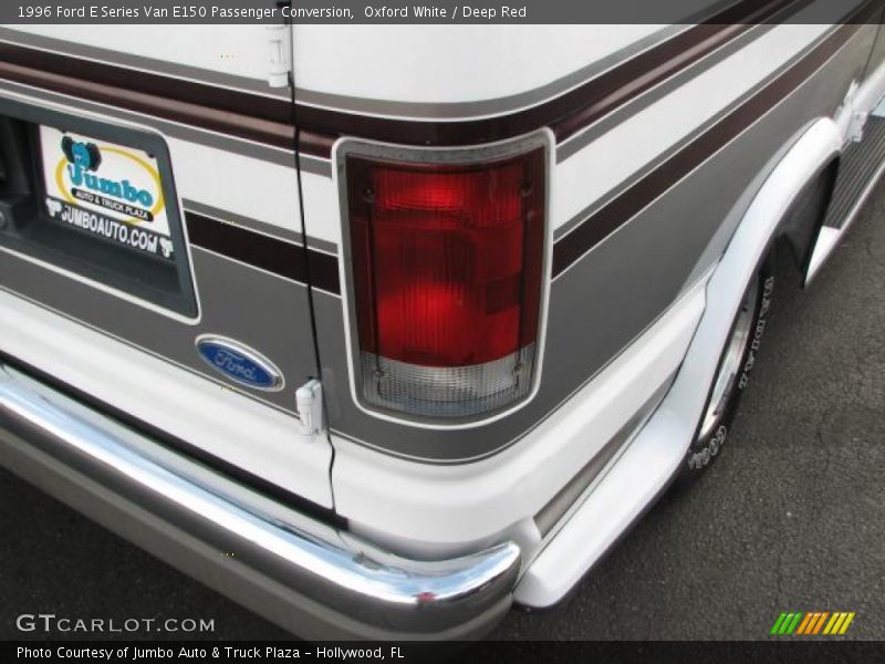 Oxford White / Deep Red 1996 Ford E Series Van E150 Passenger Conversion