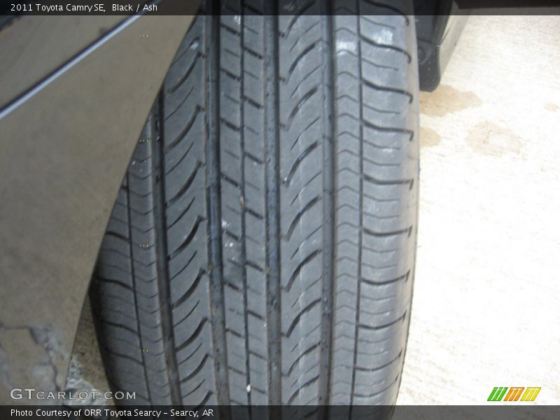 Black / Ash 2011 Toyota Camry SE