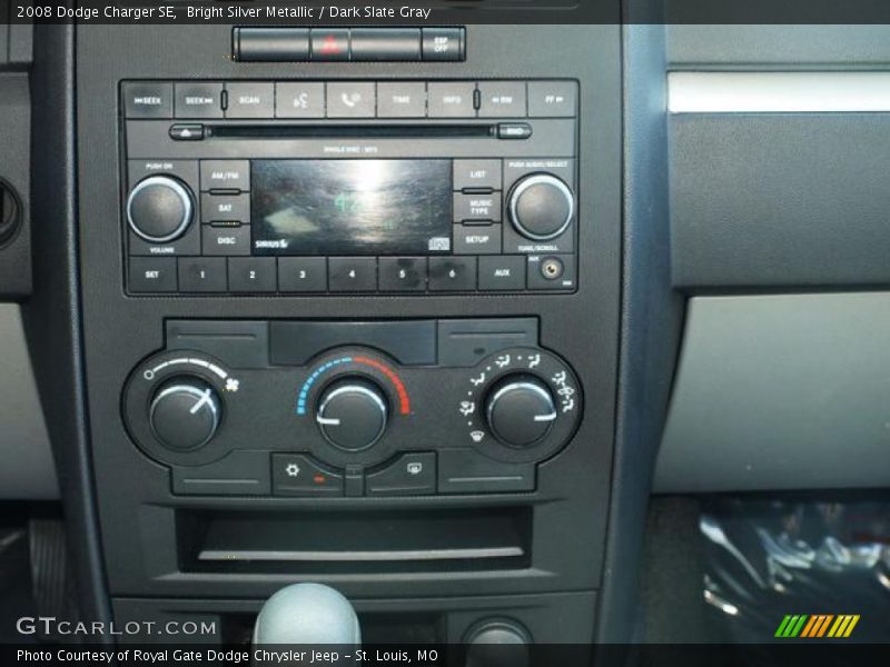Bright Silver Metallic / Dark Slate Gray 2008 Dodge Charger SE